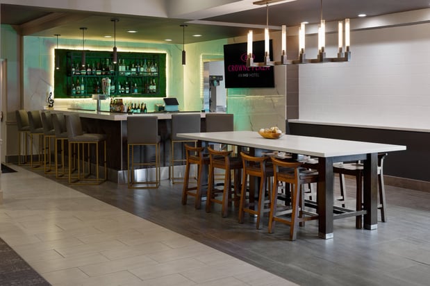 Images Crowne Plaza Nashville Airport by IHG