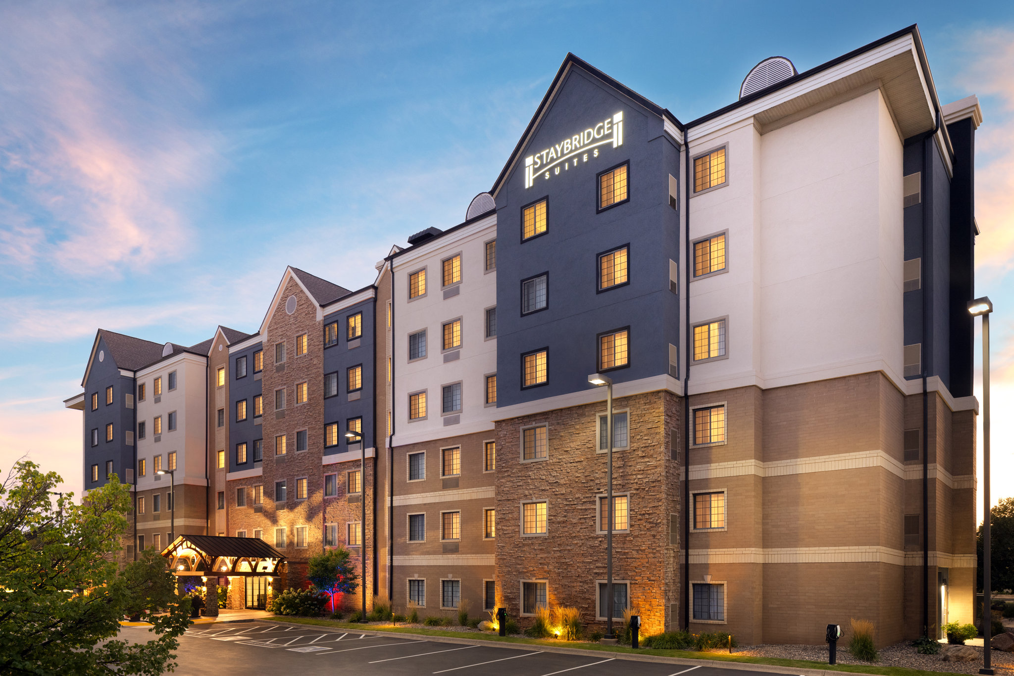 Staybridge Suites Minneapolis-Bloomington by IHG Image