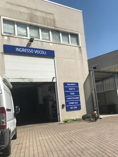 Images Gervasoni Pneumatici