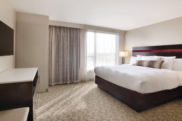 Images Holiday Inn Chicago - Schaumburg by IHG