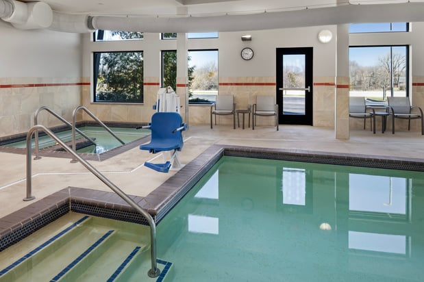 Images Holiday Inn Express Moline - Quad Cities by IHG