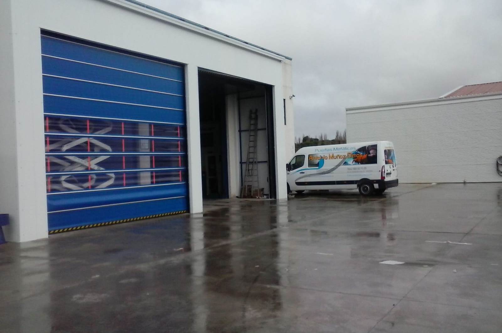 Images Antonio Muñoz Olmos - Carpintería Metálica