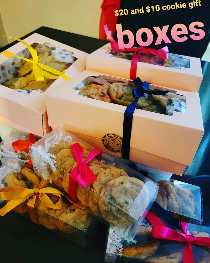 Nellie's Diamond Desserts Logo