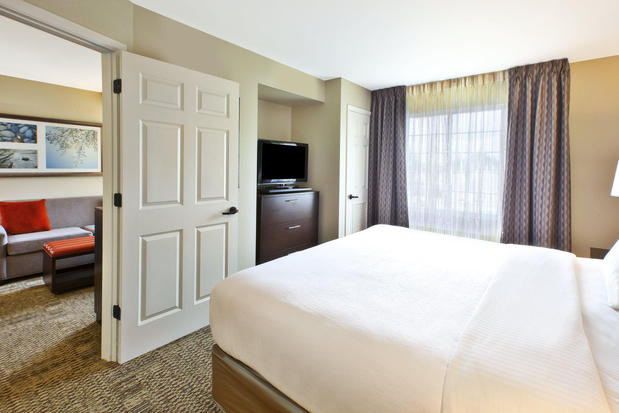 Images Staybridge Suites Cleveland Mayfield Heights Beachwd by IHG