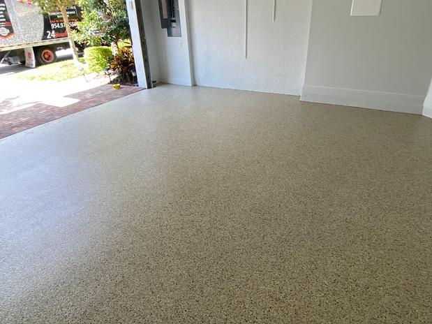 Images 24 Hour Floor