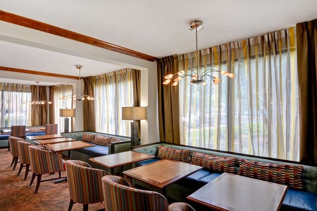 Images Hampton Inn Memphis-Poplar