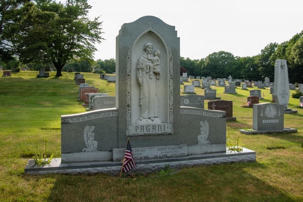 Images Saint James Cemetery