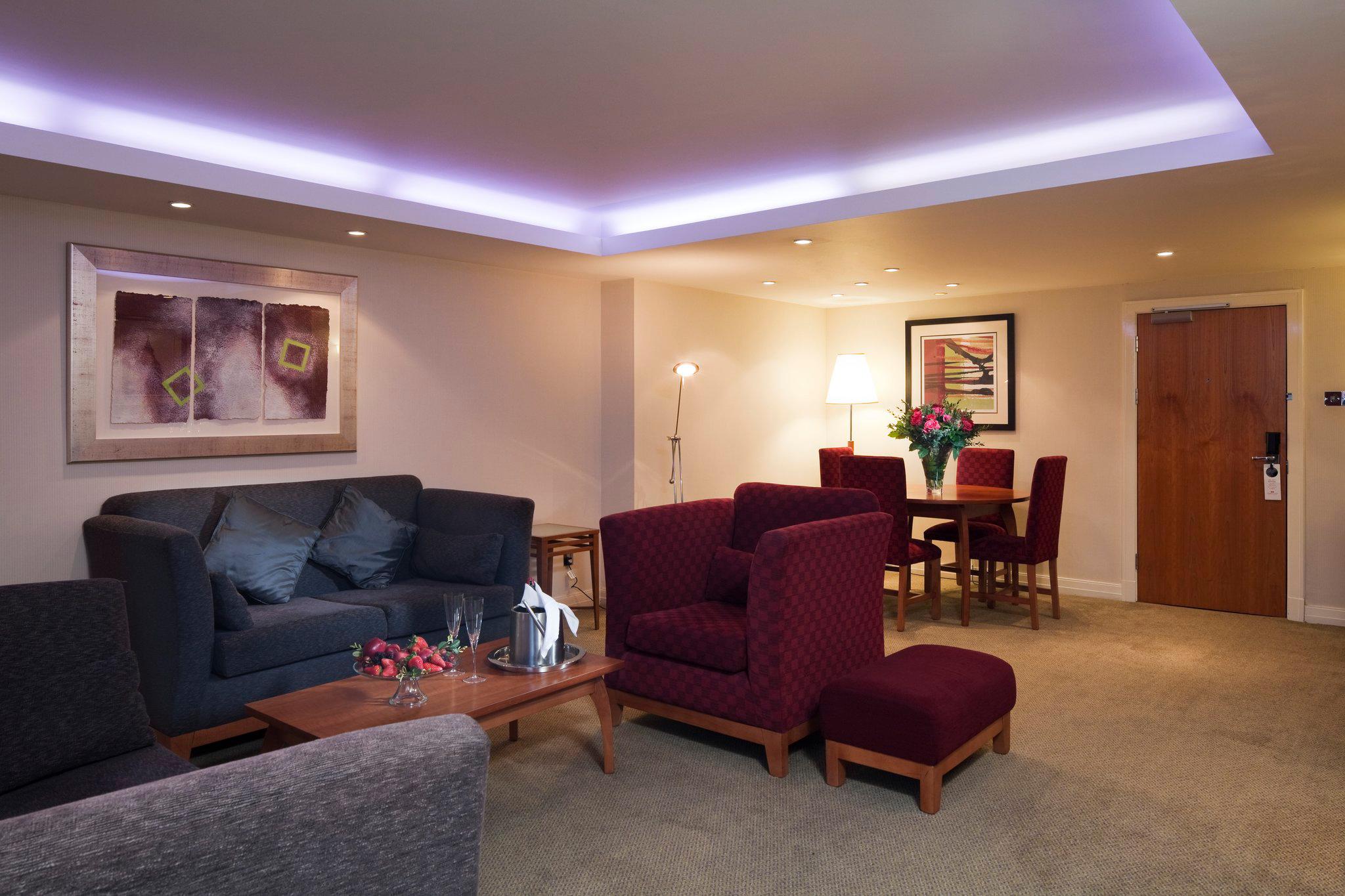 Images Crowne Plaza London - Heathrow, an IHG Hotel