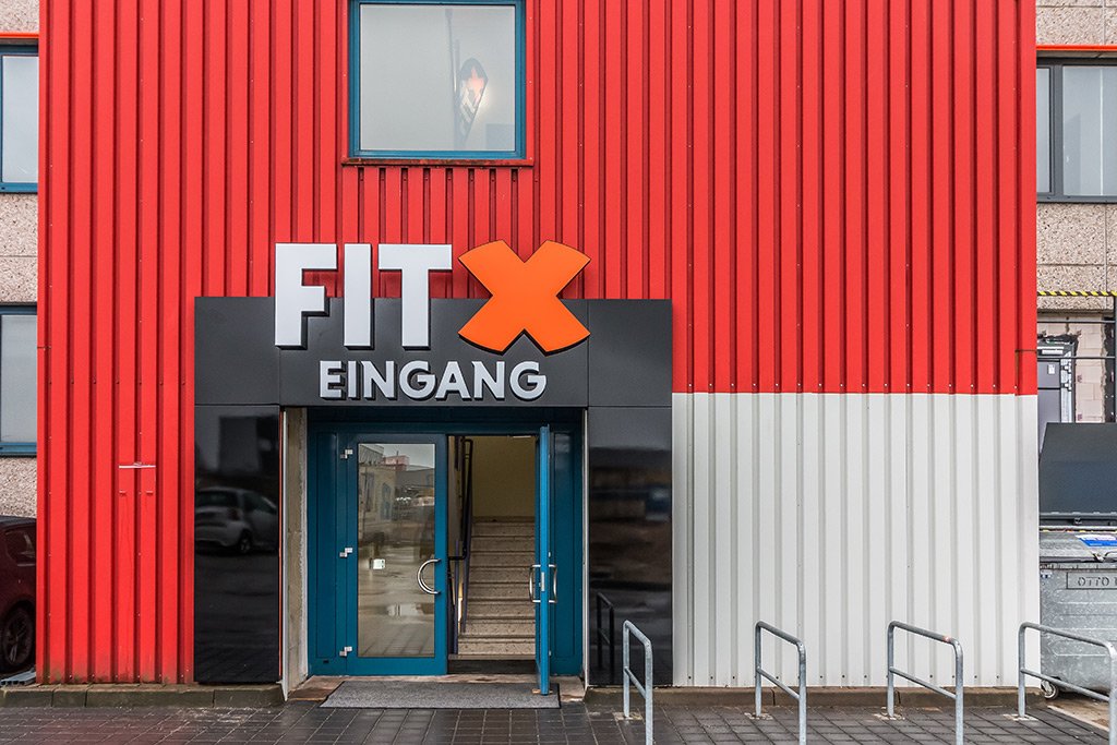 Bild 1 FitX Fitnessstudio Hamburg-Bahrenfeld in Hamburg