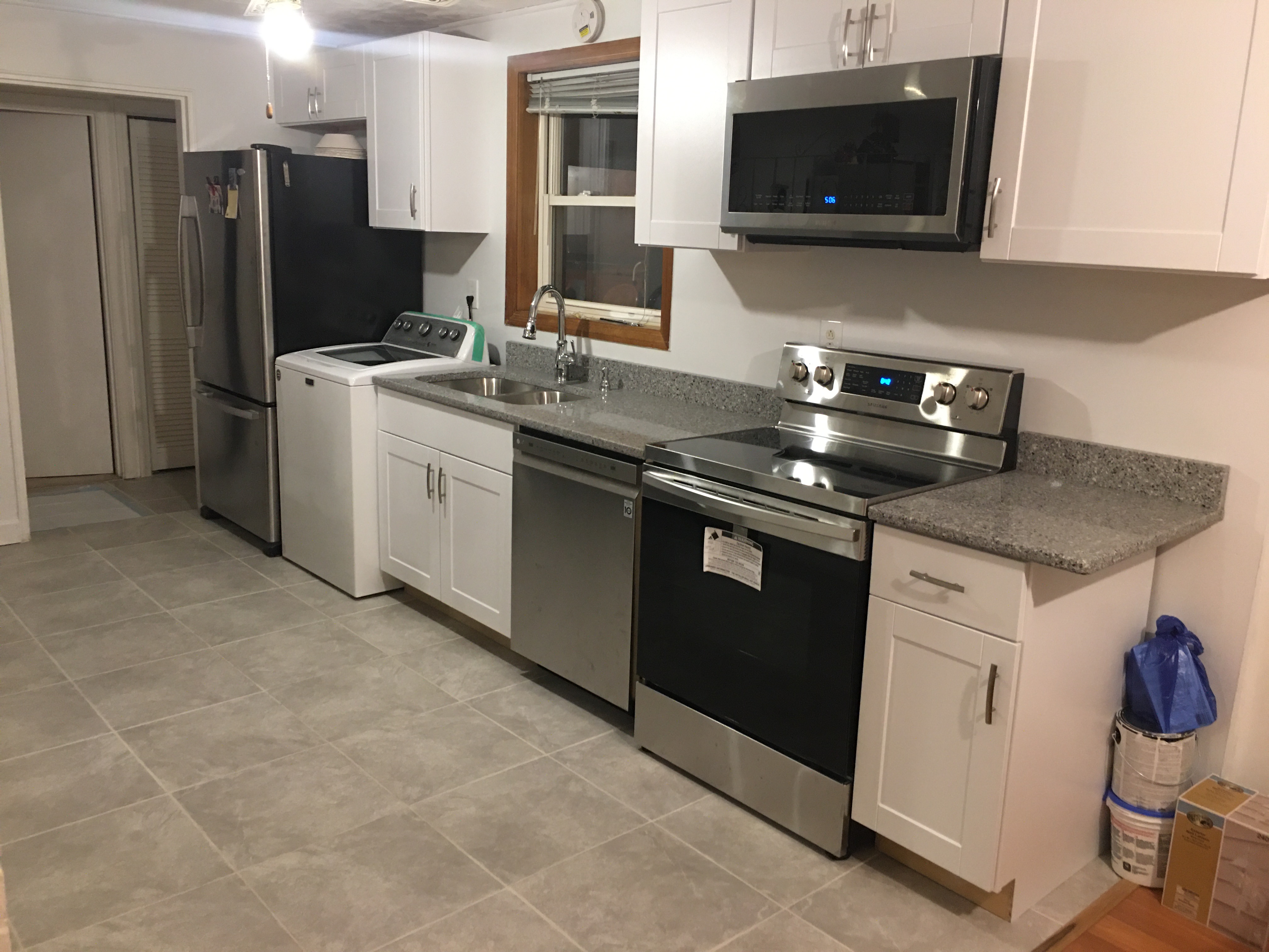 L-W Construction Logo