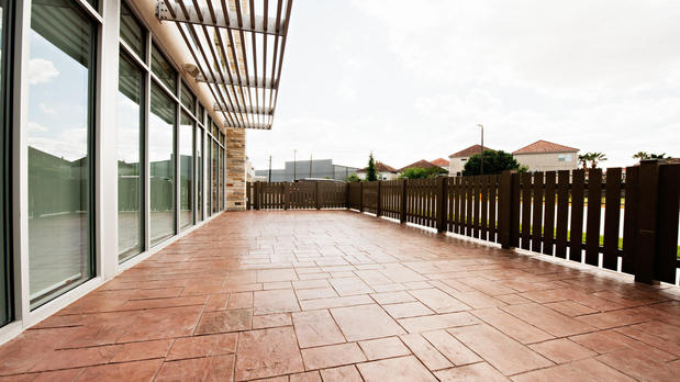 Images Holiday Inn Express & Suites Houston SW - Galleria Area by IHG