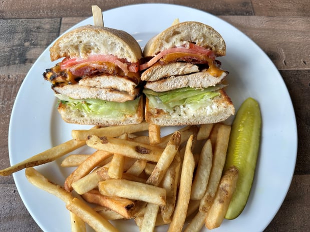 Images Holiday Inn & Suites Philadelphia W - Drexel Hill by IHG