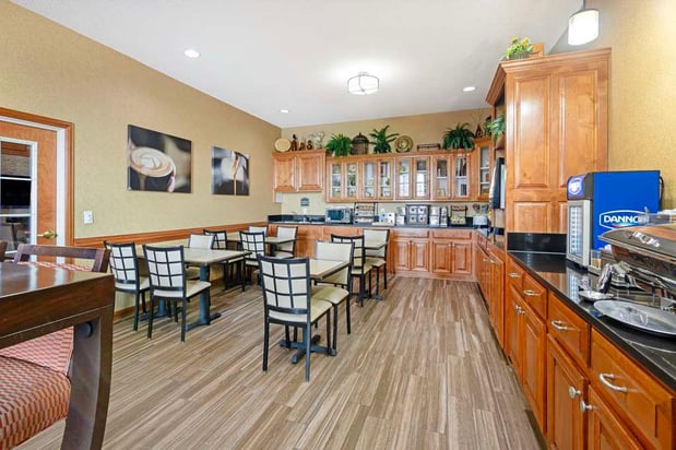 Images Best Western Plus Bradbury Inn & Suites