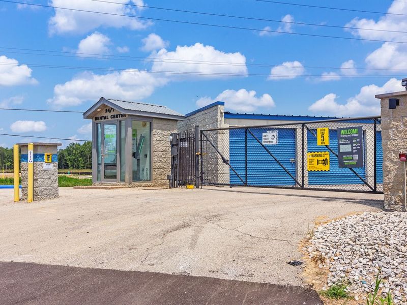 Interior Units - Storage Express at 5800 E Main St, Avon, IN 46123