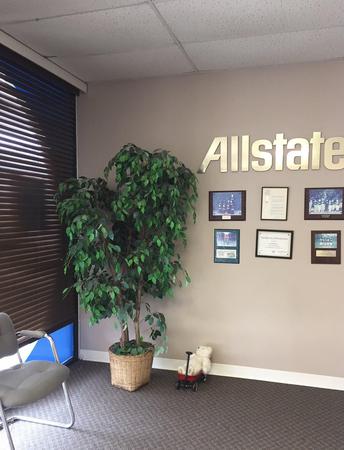 Images Lee Demarest: Allstate Insurance