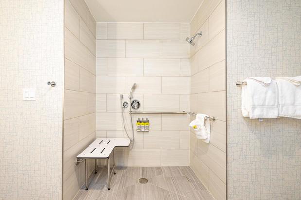 Images Holiday Inn Express & Suites San Jose – Silicon Valley by IHG