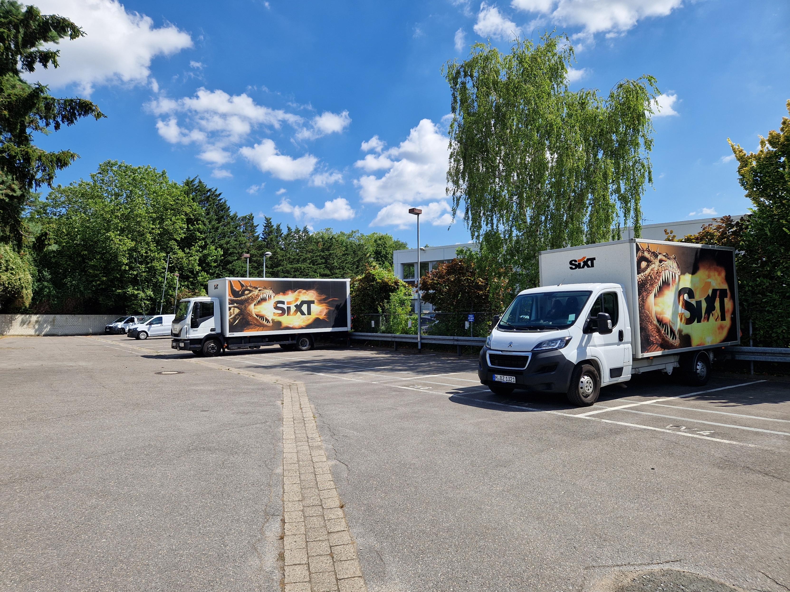 SIXT Truck Center Düsseldorf, Tilde-Klose-Weg 2-4 in Düsseldorf