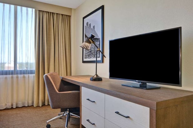 Images Embassy Suites by Hilton Winston Salem