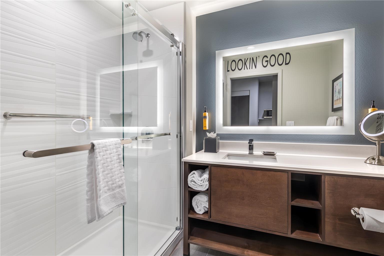 King Guest Bathroom