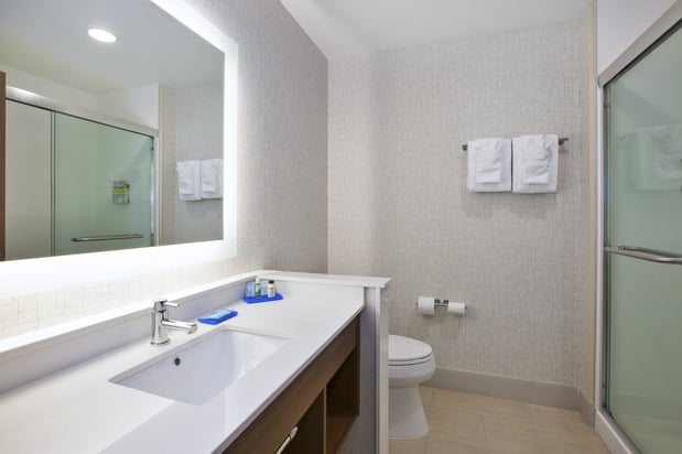 Images Holiday Inn Express & Suites Grand Rapids - Airport North by IHG