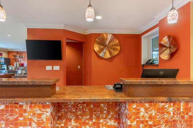 Images Best Western Plus Airport Plaza