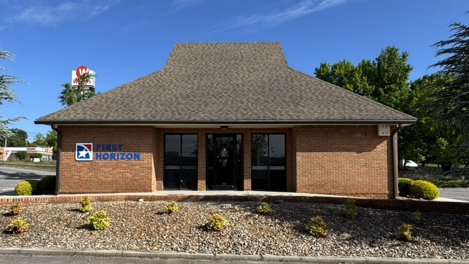 First Horizon Bank - Knoxville, TN - Cedar Bluff Rd