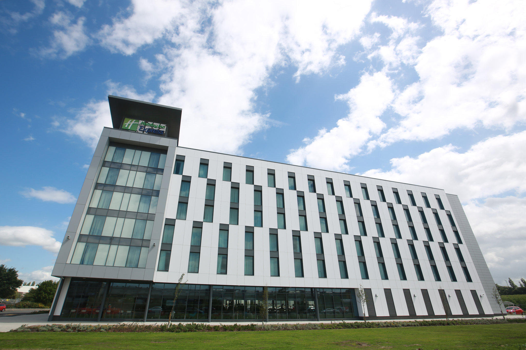 Images Holiday Inn Express Manchester - Trafford City, an IHG Hotel
