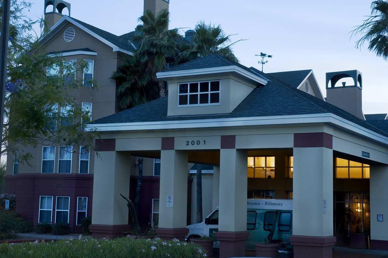 Homewood Suites by Hilton Phoenix-Biltmore