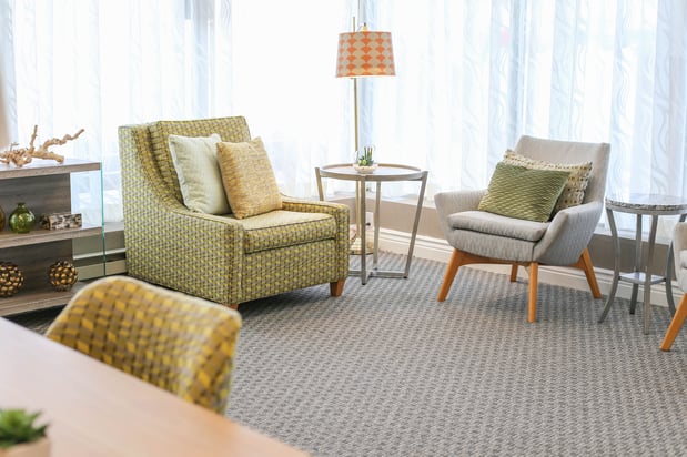 Images Holiday Inn Blmgtn Arpt South - Mall Area by IHG