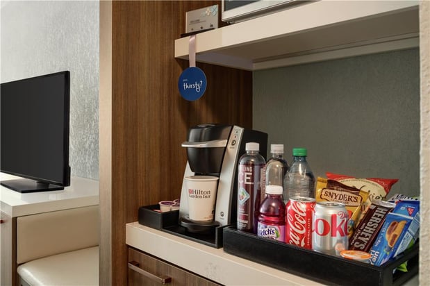 Images Hilton Garden Inn Cleveland Airport