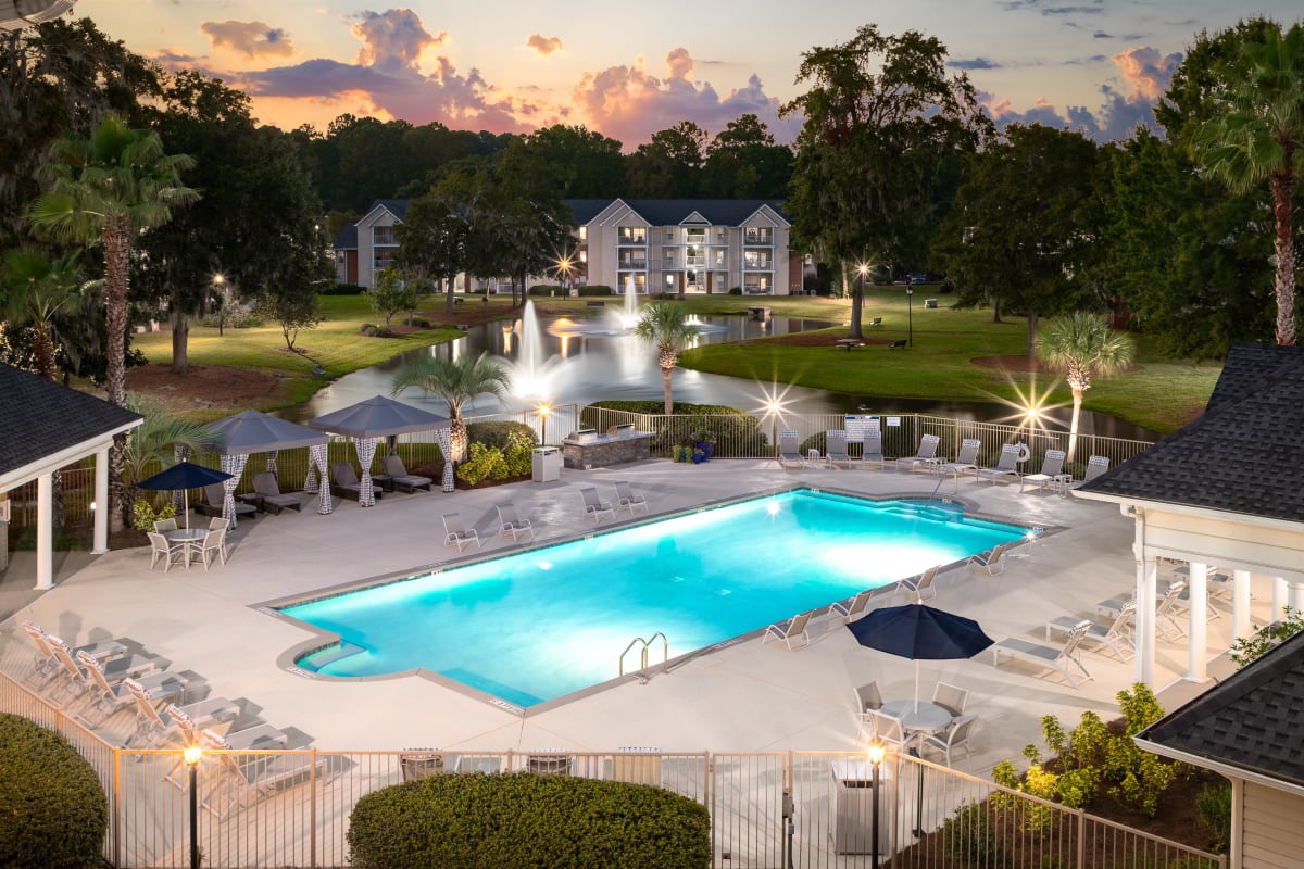 Swimming pool