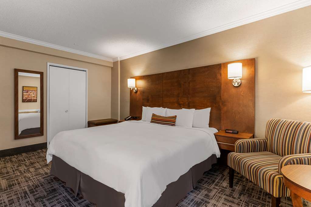 King Best Western Ville-Marie Montreal Hotel & Suites Montreal (514)288-4141