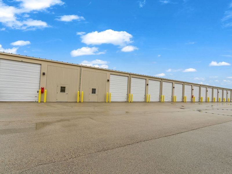 3698_Exterior Units