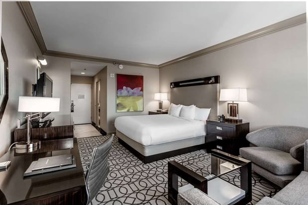 Images Hilton Columbus at Easton