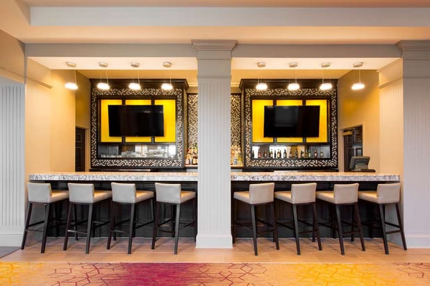 Images DoubleTree by Hilton Hotel Savannah Historic District