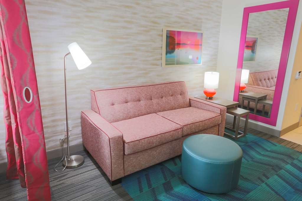 Guest room