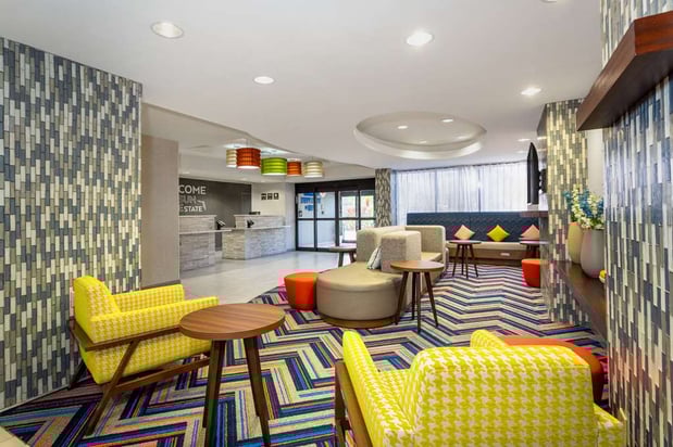 Images Hampton Inn Orlando-International Airport