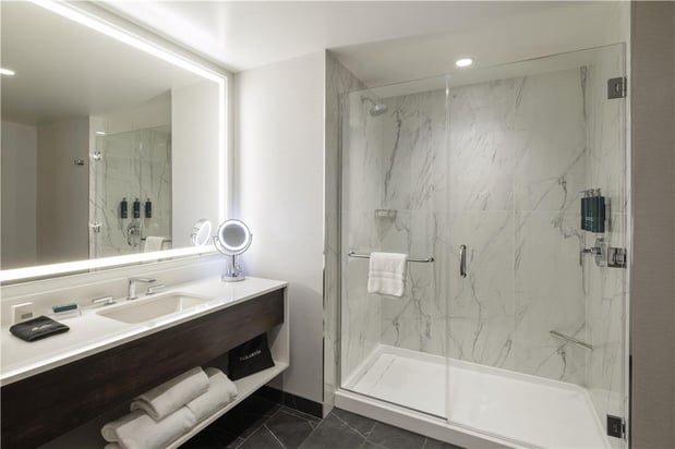Images Hilton Arlington Rosslyn The Key