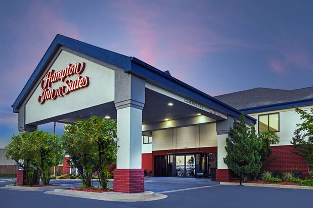Images Hampton Inn & Suites Tulsa-Woodland Hills 71st-Memorial