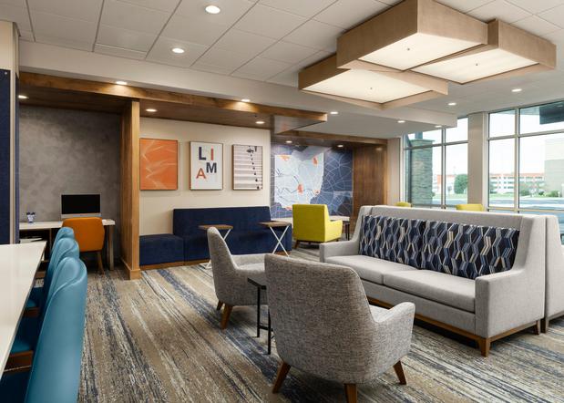 Images Holiday Inn Express & Suites Lima by IHG