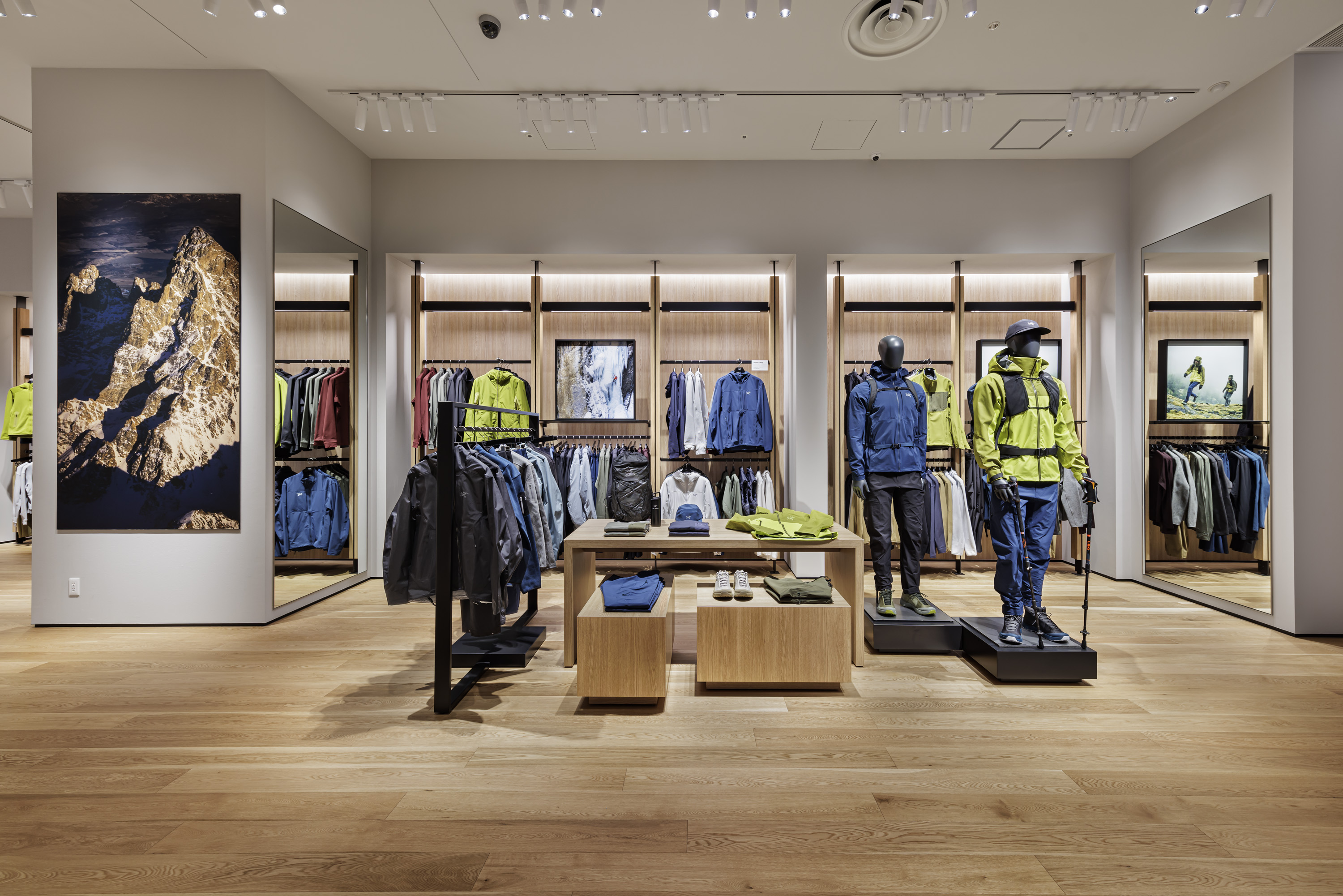 Images ARC’TERYX アークテリクス 池袋東武ブランドストア