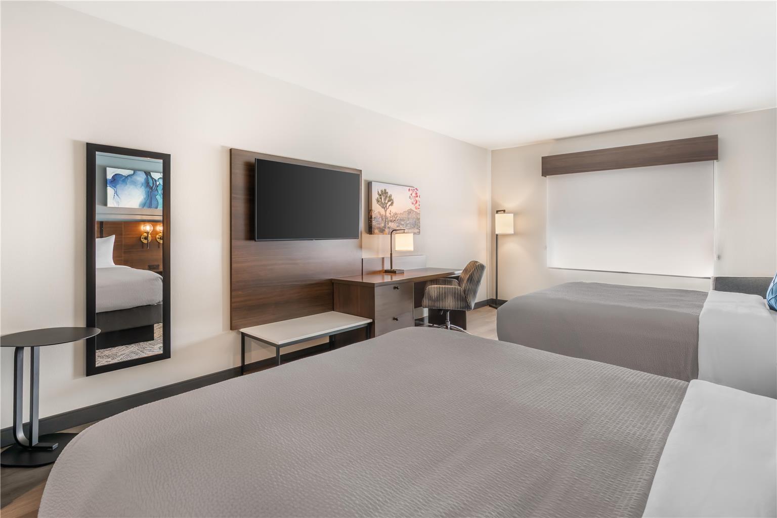 Double Queen Guestroom