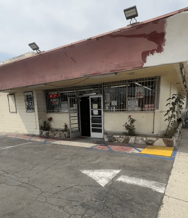 Images CoinFlip Bitcoin ATM - Frank's Liquor (Los Angeles)