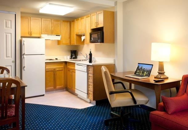 Center City Philadelphia Hotel - Residence Inn by Marriott Philadelphia Center City - Full Kitchens in all Suites