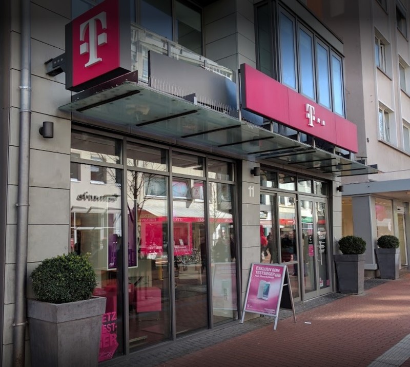 Bild 1 Telekom Shop in Gießen
