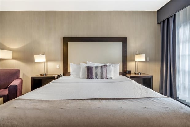 Images Best Western Plus Hotel at the Convention Center