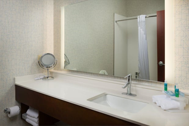 Images Holiday Inn Express & Suites Independence-Kansas City by IHG