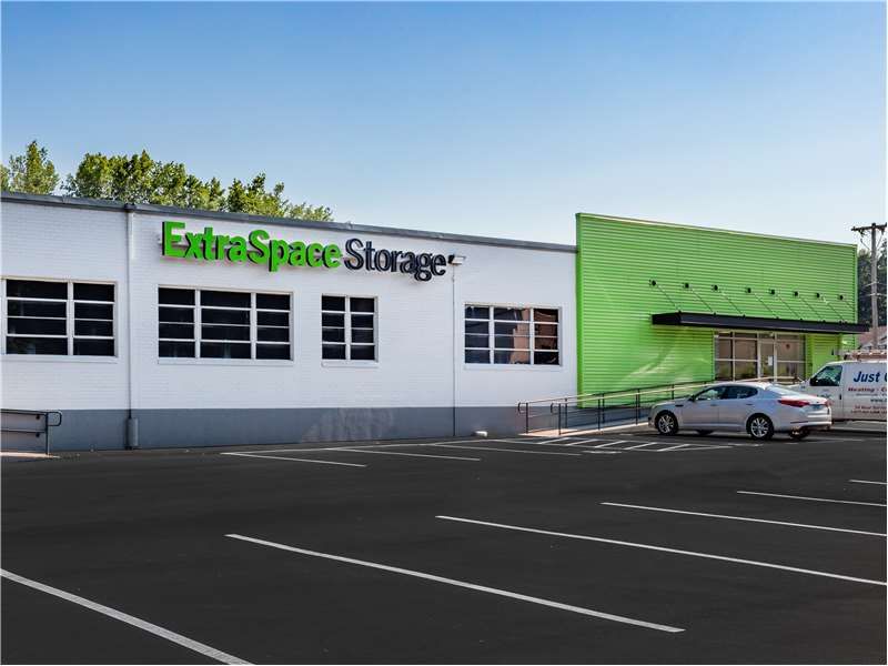 Beauty Image - Extra Space Storage at 184 Fenn Rd, Newington, CT 06111