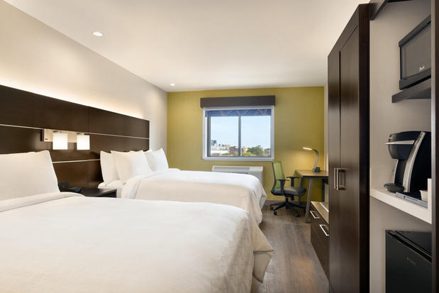 Images Holiday Inn Express Jamaica - Jfk Airtrain - Nyc by IHG