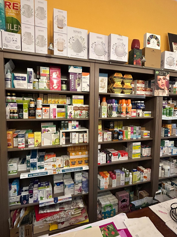 Images Erboristeria Il fiordaliso di Morena Basilico